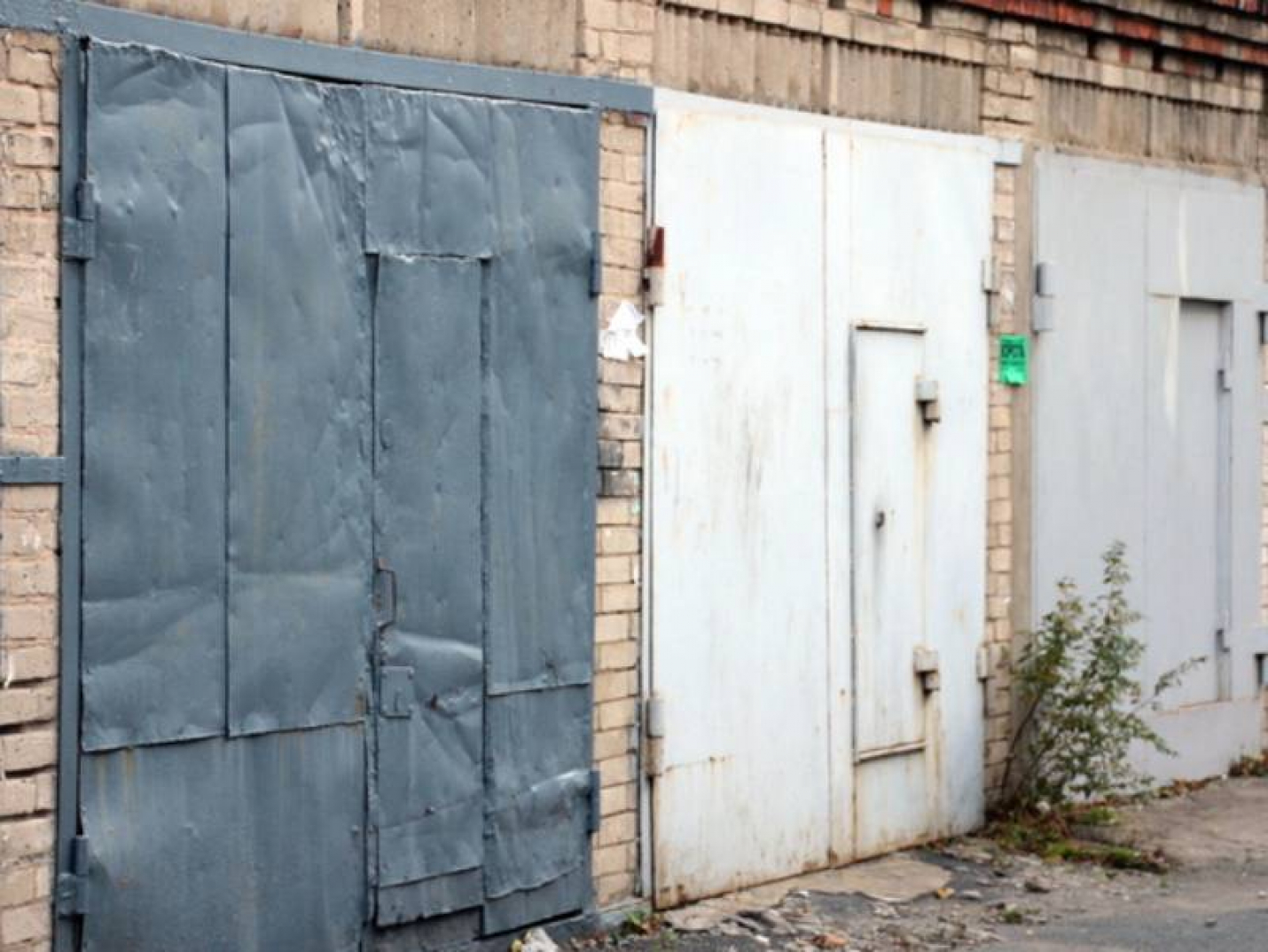 В Волгограде новый гаражный рейд: собственникам дали пять дней на демонтаж построек